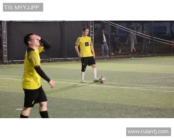 足球巨星震撼登场 精彩瞬间引爆全场激情尽在视频呈现